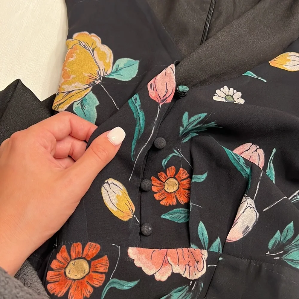 12. NWT Yumi Kim Spell Bound Black Floral Maxi Dress w/ Slit - Picture 3 of 7